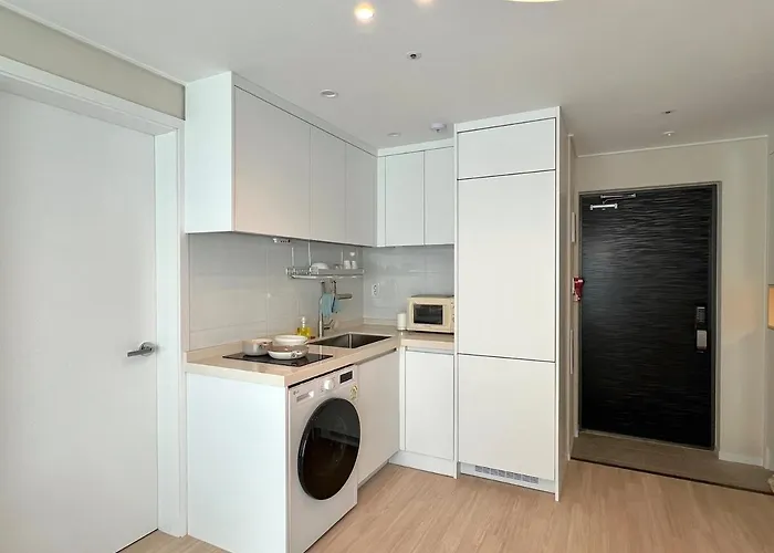 301 Newly Opened Yeonnam, Hongdae 5 Minutes Airport Bus Yeonhui Private 4-person Wood-finished, Bright Space * Séoul