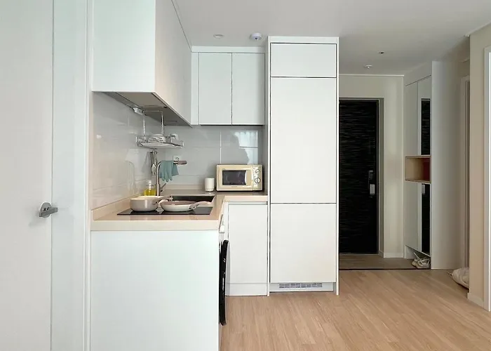 Appartement 301 Newly Opened Yeonnam, Hongdae 5 Minutes Airport Bus Yeonhui Private 4-person Wood-finished, Bright Space *