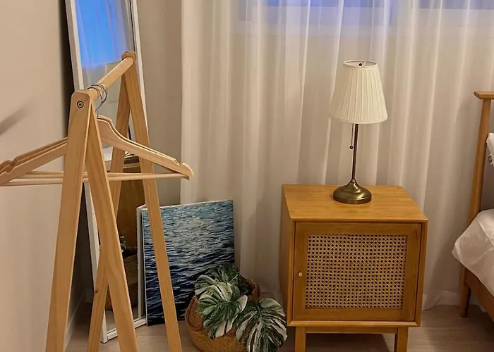 Appartement 301 Newly Opened Yeonnam, Hongdae 5 Minutes Airport Bus Yeonhui Private 4-person Wood-finished, Bright Space