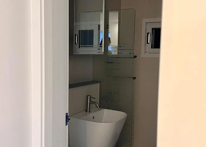 Appartement 301 Newly Opened Yeonnam, Hongdae 5 Minutes Airport Bus Yeonhui Private 4-person Wood-finished, Bright Space