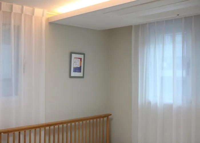 301 Newly Opened Yeonnam, Hongdae 5 Minutes Airport Bus Yeonhui Private 4-person Wood-finished, Bright Space * Séoul