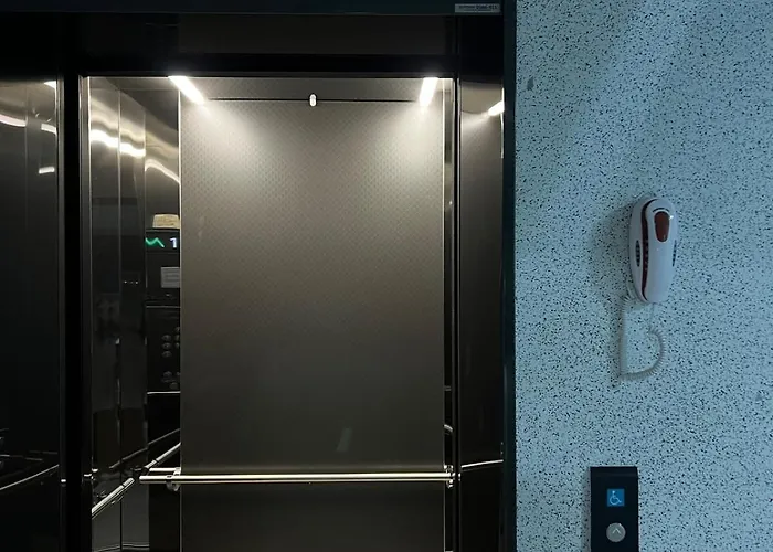 Appartement 301 Newly Opened Yeonnam, Hongdae 5 Minutes Airport Bus Yeonhui Private 4-person Wood-finished, Bright Space *