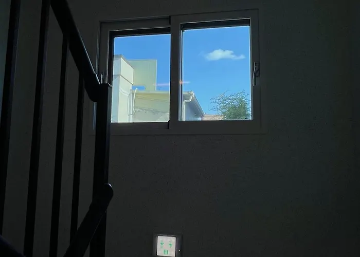 301 Newly Opened Yeonnam, Hongdae 5 Minutes Airport Bus Yeonhui Private 4-person Wood-finished, Bright Space Séoul
